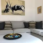 Apartament Charming Terrace Flat Center And Trendy Location