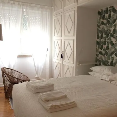Charming Terrace Flat Center And Trendy Location Apartment