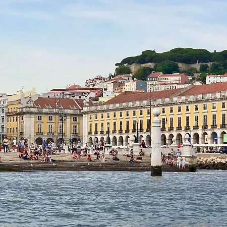 Apartment Charming Terrace Flat Center And Trendy Location Lisbon