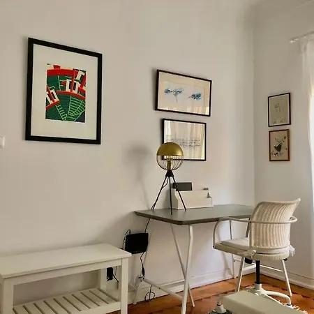 Charming Terrace Flat Center And Trendy Location Lisbon