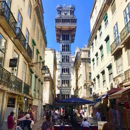 Charming Terrace Flat Center And Trendy Location * Lisboa