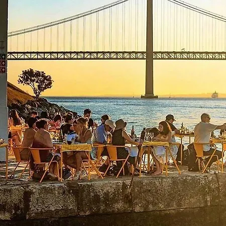 Διαμέρισμα Charming Terrace Flat Center And Trendy Location