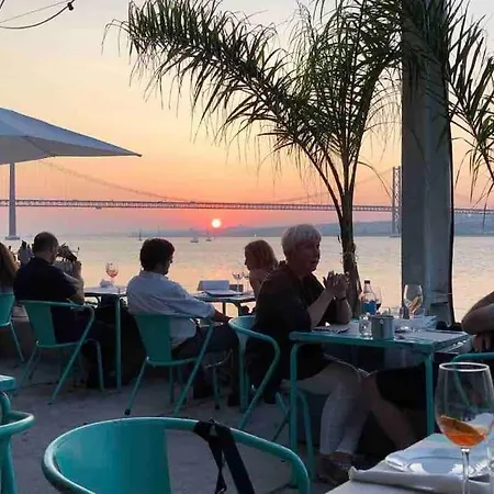 דירה Charming Terrace Flat Center And Trendy Location