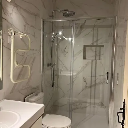 Charming Terrace Flat Center And Trendy Location * ליסבון