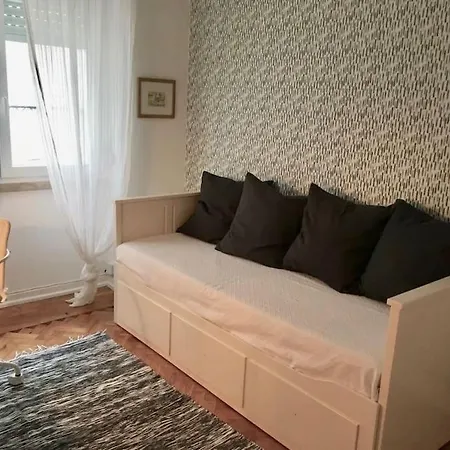 Charming Terrace Flat Center And Trendy Location דירה *