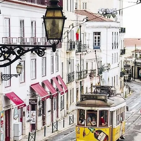 Charming Terrace Flat Center And Trendy Location דירה *